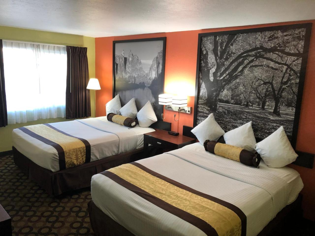 Motel Super 8 By Wyndham Ontario Esterno foto